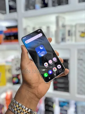 New Samsung Galaxy S22 5G 256 GB White