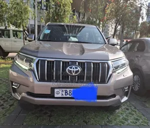 Toyota Land Cruiser Prado 2021 Blue