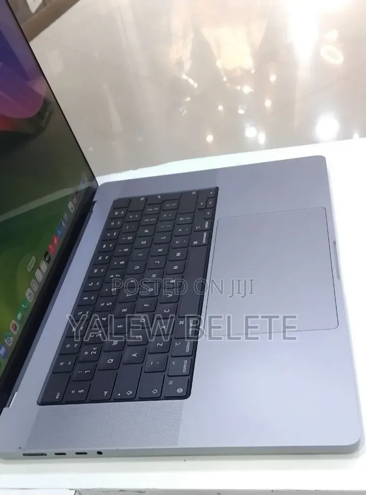 New Laptop Apple MacBook Pro 2021 M1 64GB Apple M1 Max SSD 1T