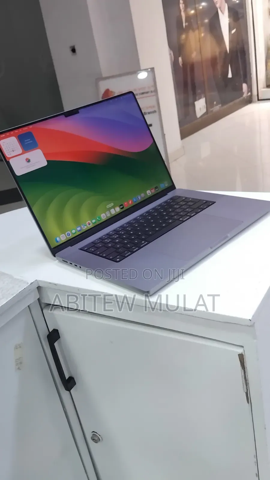 New Laptop Apple MacBook Pro 2021 M1 Max 64GB Apple M1 Max SSD 1T
