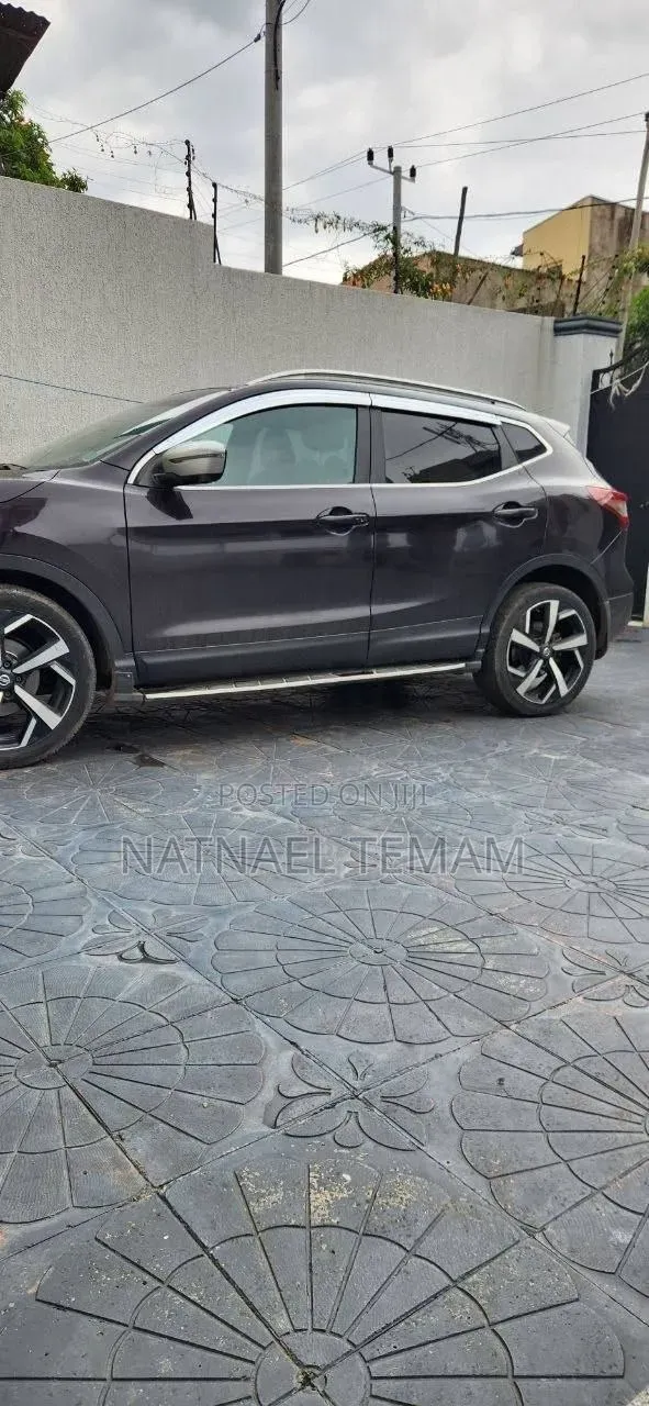 Nissan Qashqai 2018 Black