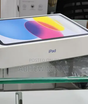 New Apple iPad (2025) 128 GB