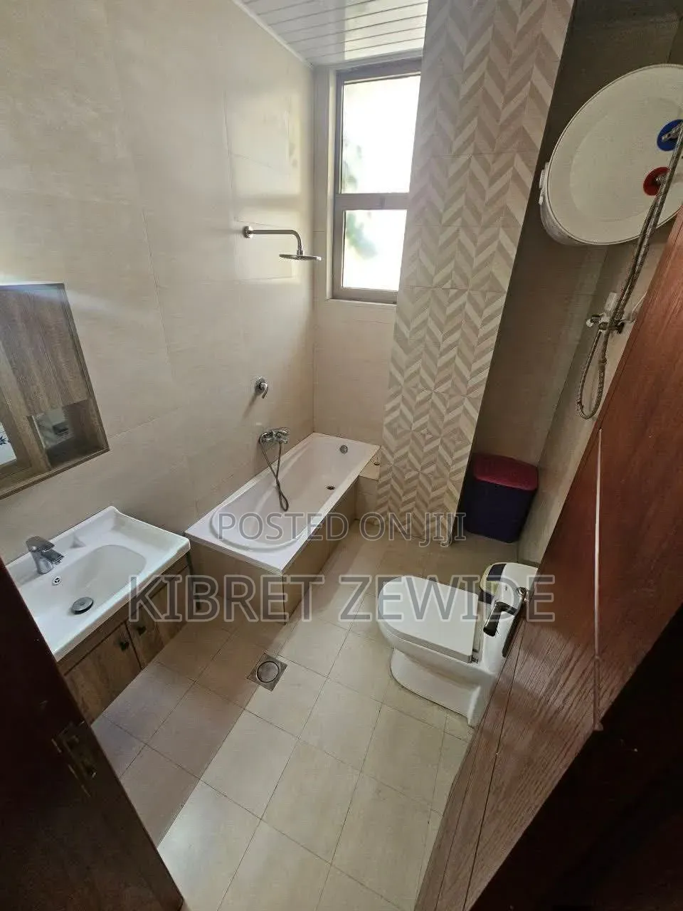 Furnished 4bdrm Apartment in Kibert Zewdie, Yeka for sale