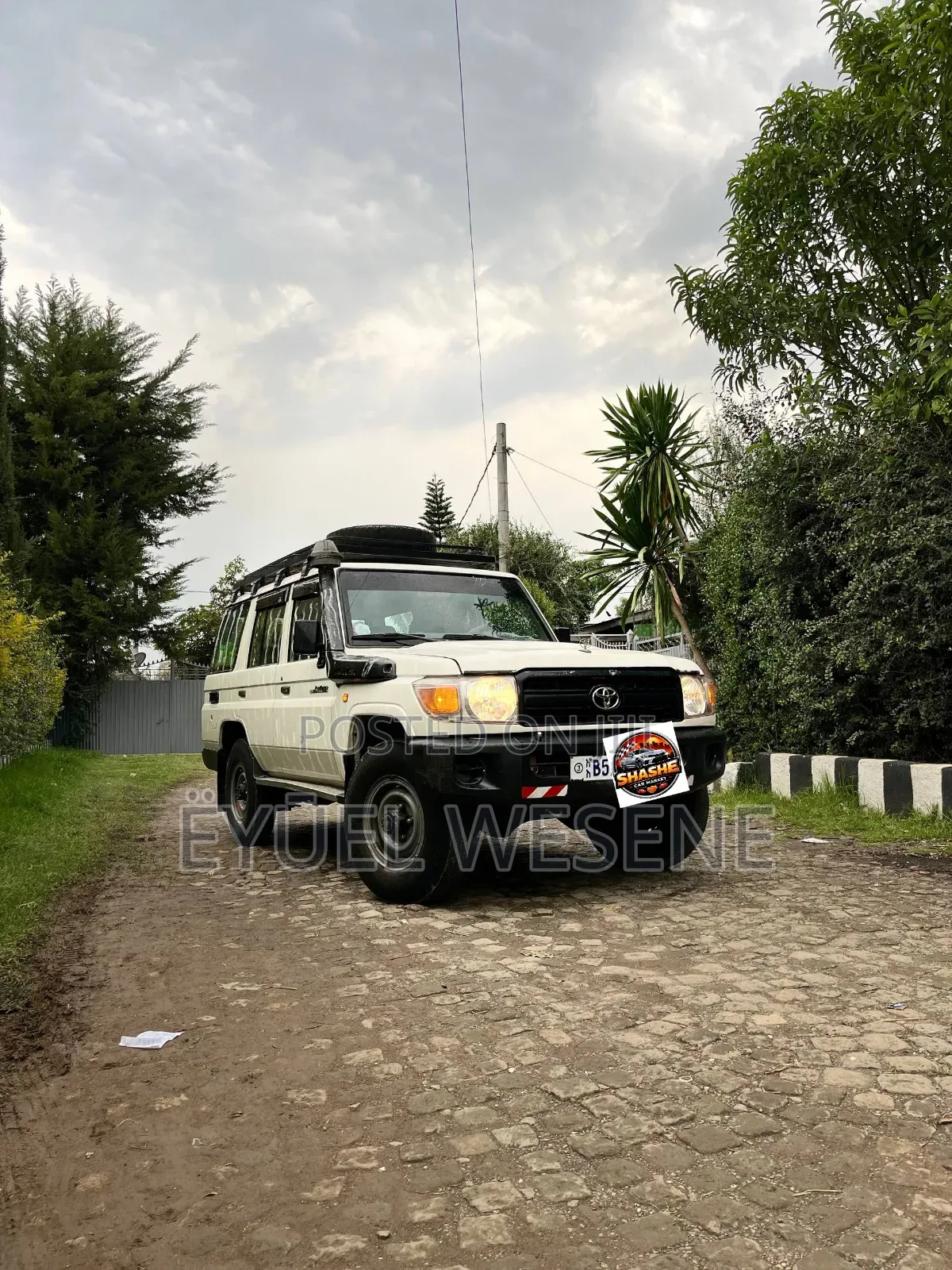 Toyota Land Cruiser 2014 White