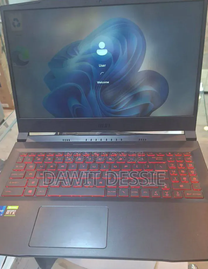 New Laptop MSI GE66 Raider 16GB Intel Core i7 SSD 512GB