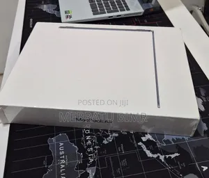 New Laptop Apple MacBook Air 2022 M2 8GB Apple M2 SSD 256GB