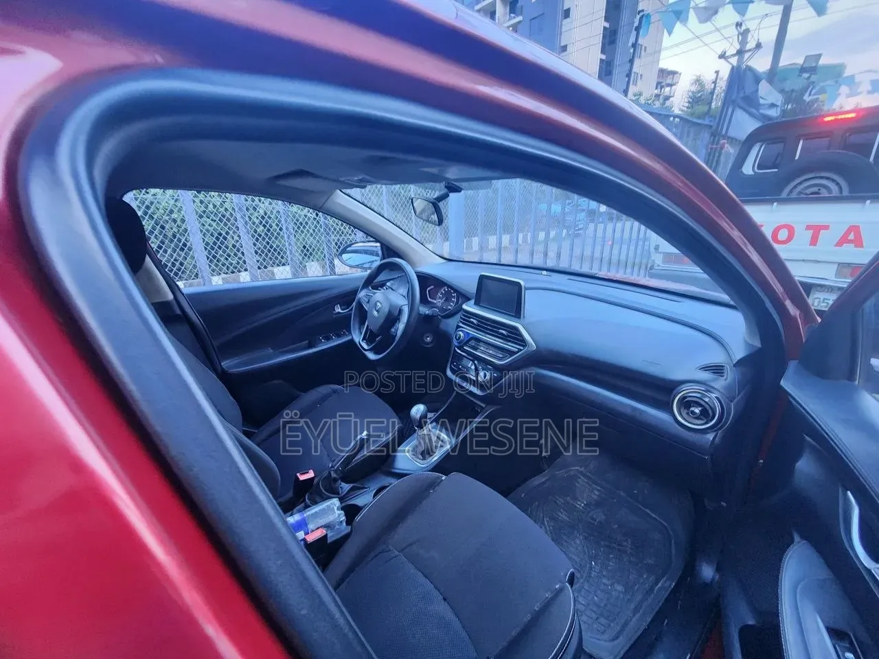 Changan Alsvin 2022 Yellow