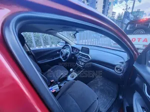 Changan Alsvin 2022 Yellow
