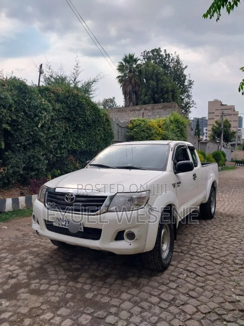 Toyota Hilux 2006 White