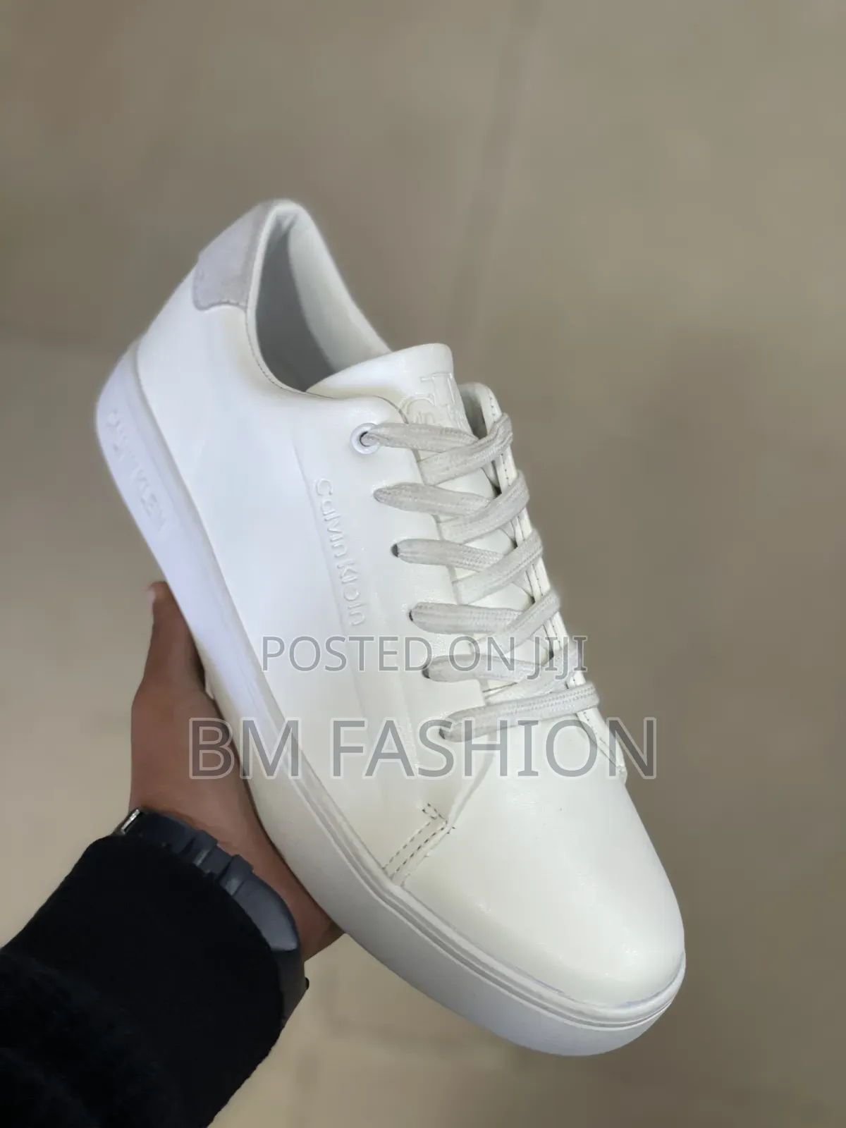 Calvin Klein: Crisp All-White