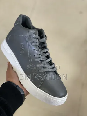 Hugo Boss Minimalist Sleek