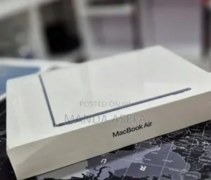 New Laptop Apple MacBook Air 2022 M2 8GB Apple M2 SSD 256GB