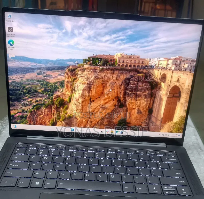 New Laptop Lenovo Yoga 2 32GB AMD Ryzen 7 SSD 1T