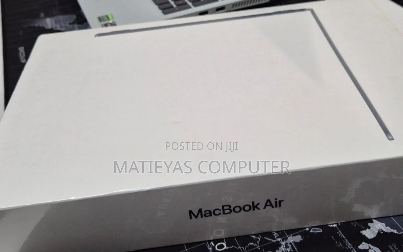 New Laptop Apple MacBook Air 2022 M2 8GB Apple M2 SSD 256GB