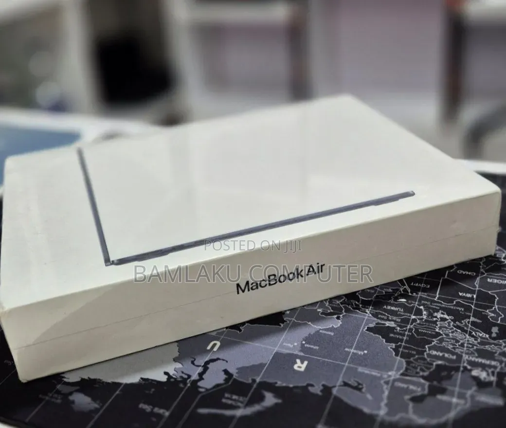 New Laptop Apple MacBook Air 2022 M2 8GB Apple M2 SSD 256GB