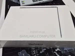 New Laptop Apple MacBook Air 2022 M2 8GB Apple M2 SSD 256GB