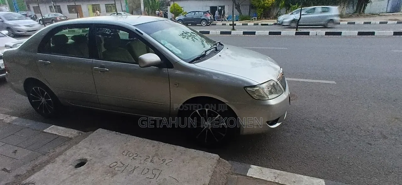 Toyota Corolla 2005 Gold