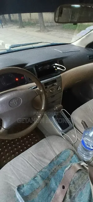Toyota Corolla 2005 Gold