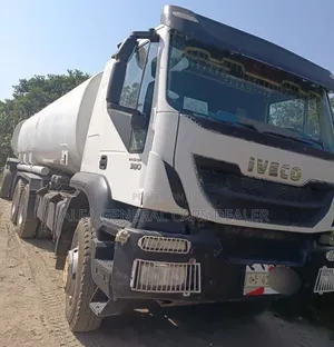 2010 Iveco ኦባማ ቦቴ ከነተሳቢው 41ሺ ታርጋ