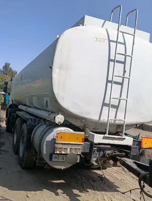 2010 Iveco ኦባማ ቦቴ ከነተሳቢው 41ሺ ታርጋ