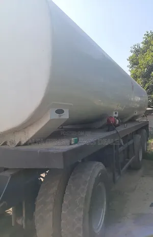 2010 Iveco ኦባማ ቦቴ ከነተሳቢው 41ሺ ታርጋ