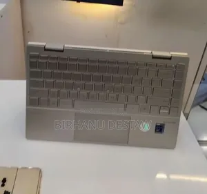New Laptop HP Envy x360 8GB Intel Core i7 SSD 512GB
