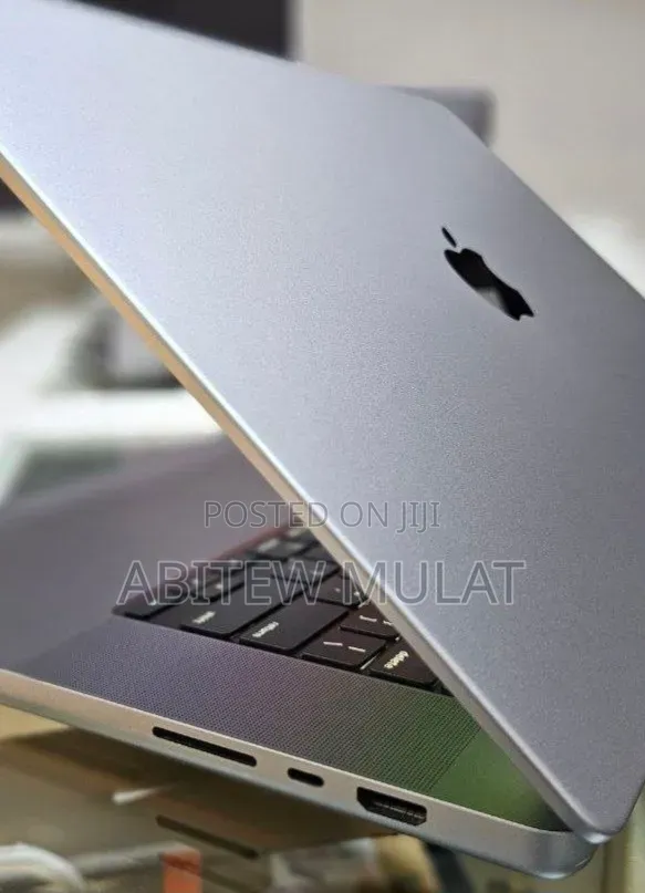 New Laptop Apple MacBook Pro 2021 M1 Max 32GB Apple M1 Max SSD 1T