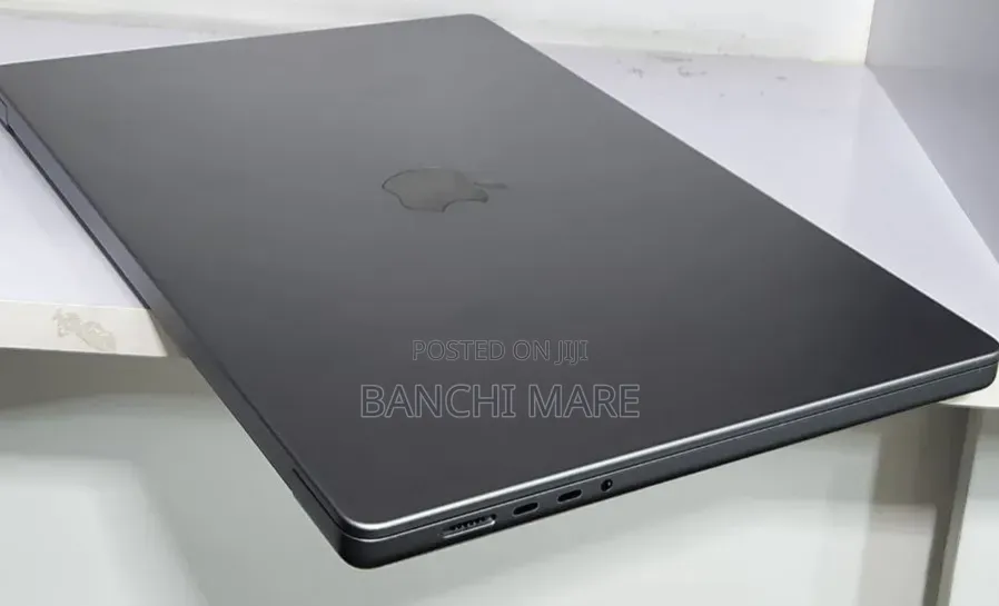 New Laptop Apple MacBook Pro 2021 M1 32GB Apple M1 Pro SSD 512GB