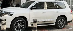 Toyota Land Cruiser 2020 Off white