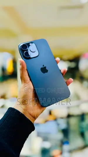 New Apple iPhone 16 Pro Max 256 GB Black