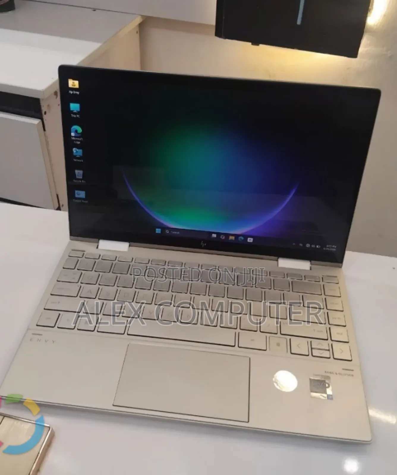 New Laptop HP Envy X360 8GB Intel Core i7 SSD 512GB