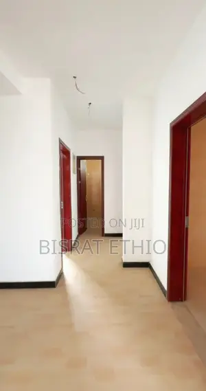 4bdrm Apartment in 22, Yeka for sale