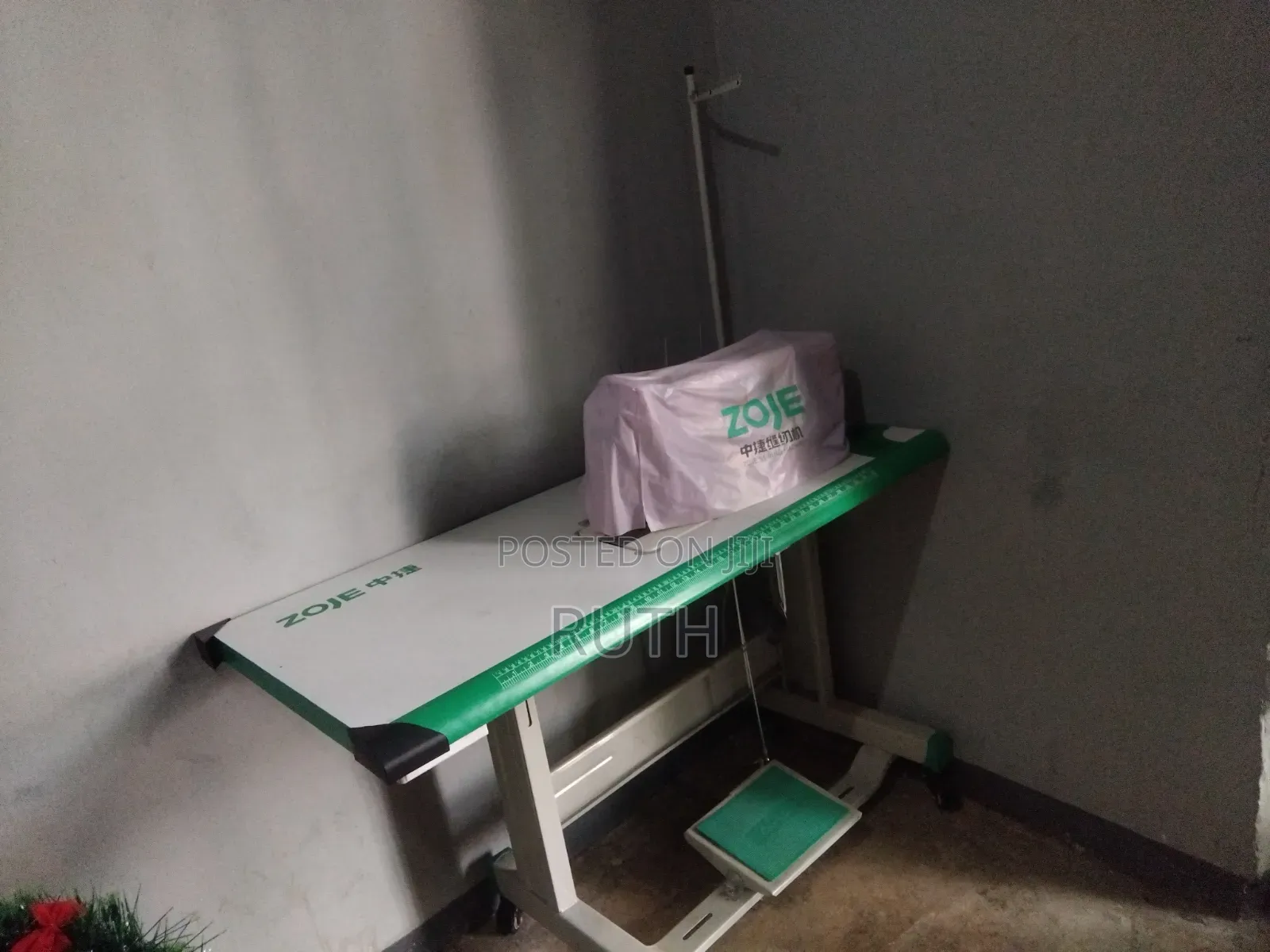 Zoje Sewing Machine