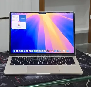 New Laptop Apple MacBook Air 2022 M2 16GB Apple M2 SSD 256GB