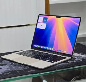New Laptop Apple MacBook Air 2022 M2 16GB Intel Core M2 SSD 256GB