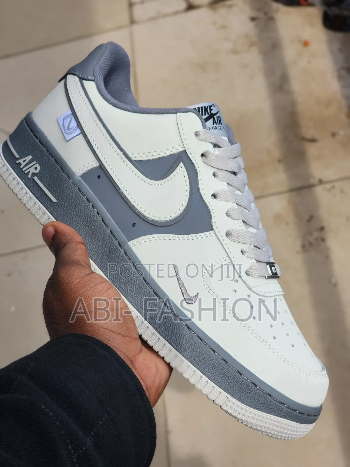 Nike Air Force Custom Pale