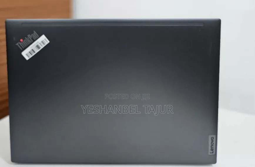 New Laptop Lenovo ThinkPad T14 16GB Intel Core i7 SSD 512GB