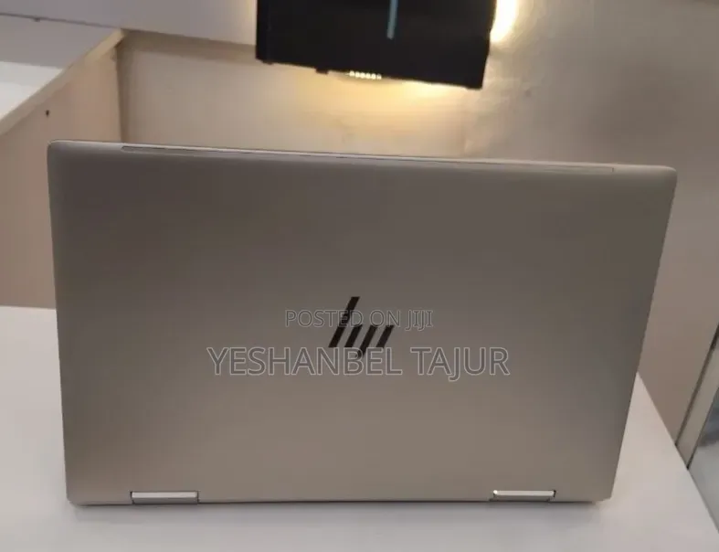 New Laptop HP Envy X360 8GB Intel Core i7 SSD 512GB