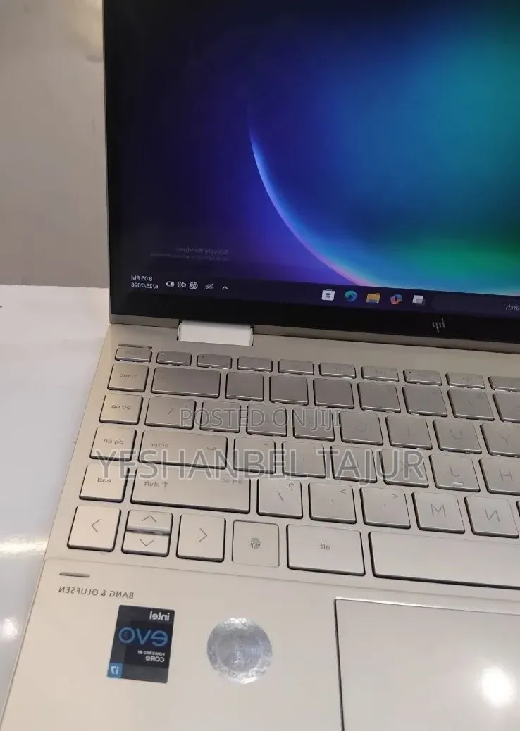 New Laptop HP Envy X360 8GB Intel Core i7 SSD 512GB