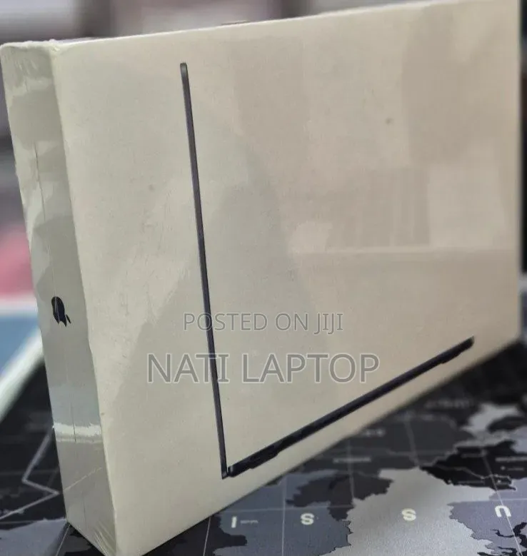 New Laptop Apple MacBook Air 2022 M2 8GB Apple M2 SSD 256GB