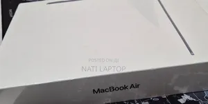 New Laptop Apple MacBook Air 2022 M2 8GB Apple M2 SSD 256GB