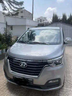 Hyundai H1 2020 Gray