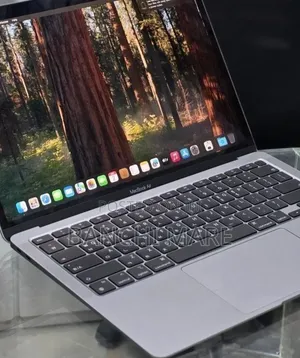 New Laptop Apple MacBook Air 2020 M1 8GB Intel Core i7 SSD 256GB