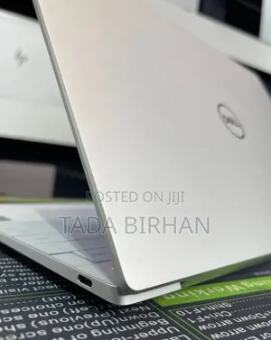 New Laptop Dell XPS 13 32GB Intel Core i7 SSD 512GB