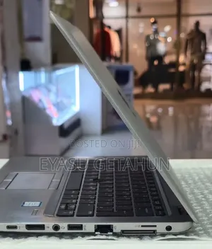 New Laptop HP EliteBook 820 G3 8GB Intel Core i5 HDD 1T