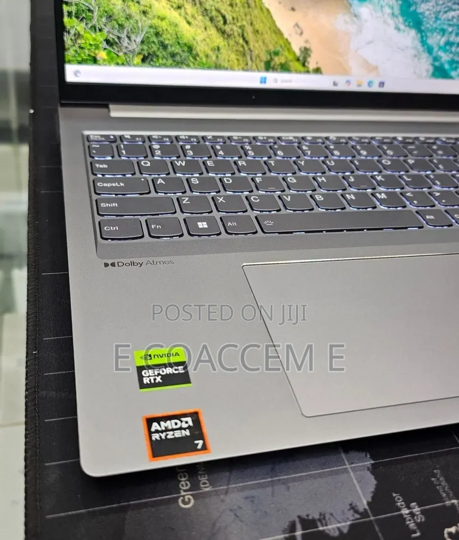 New Laptop Lenovo 32GB AMD Ryzen 7 SSD 512GB