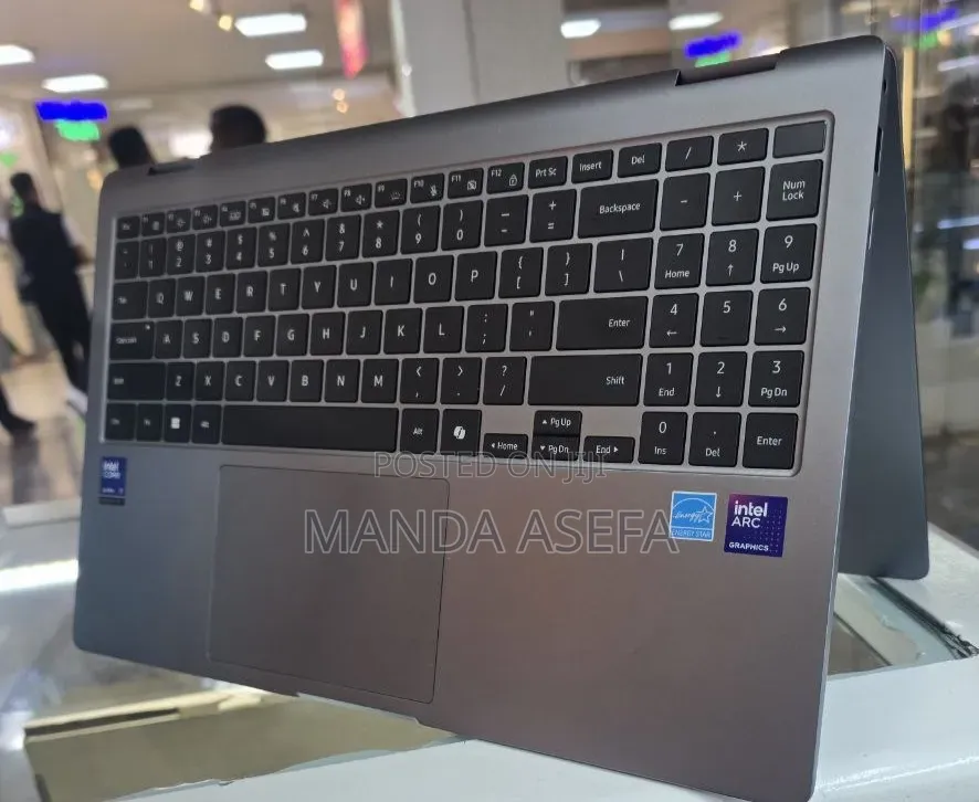 New Samsung Galaxy Book3 Pro 360 16" 16GB Intel Core Ultra 7 SSD 512GB