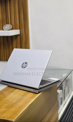 New Laptop HP Pavilion 15 16GB Intel Core Ultra 7 SSD 512GB