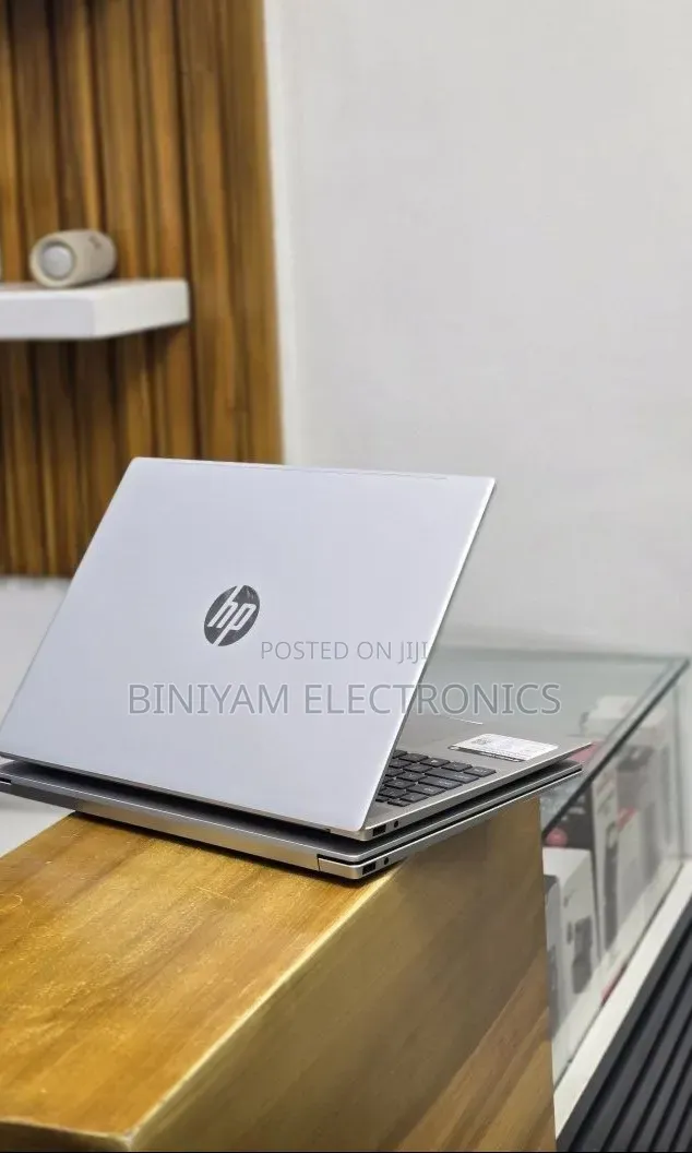 New Laptop HP Pavilion 15 16GB Intel Core Ultra 7 SSD 512GB