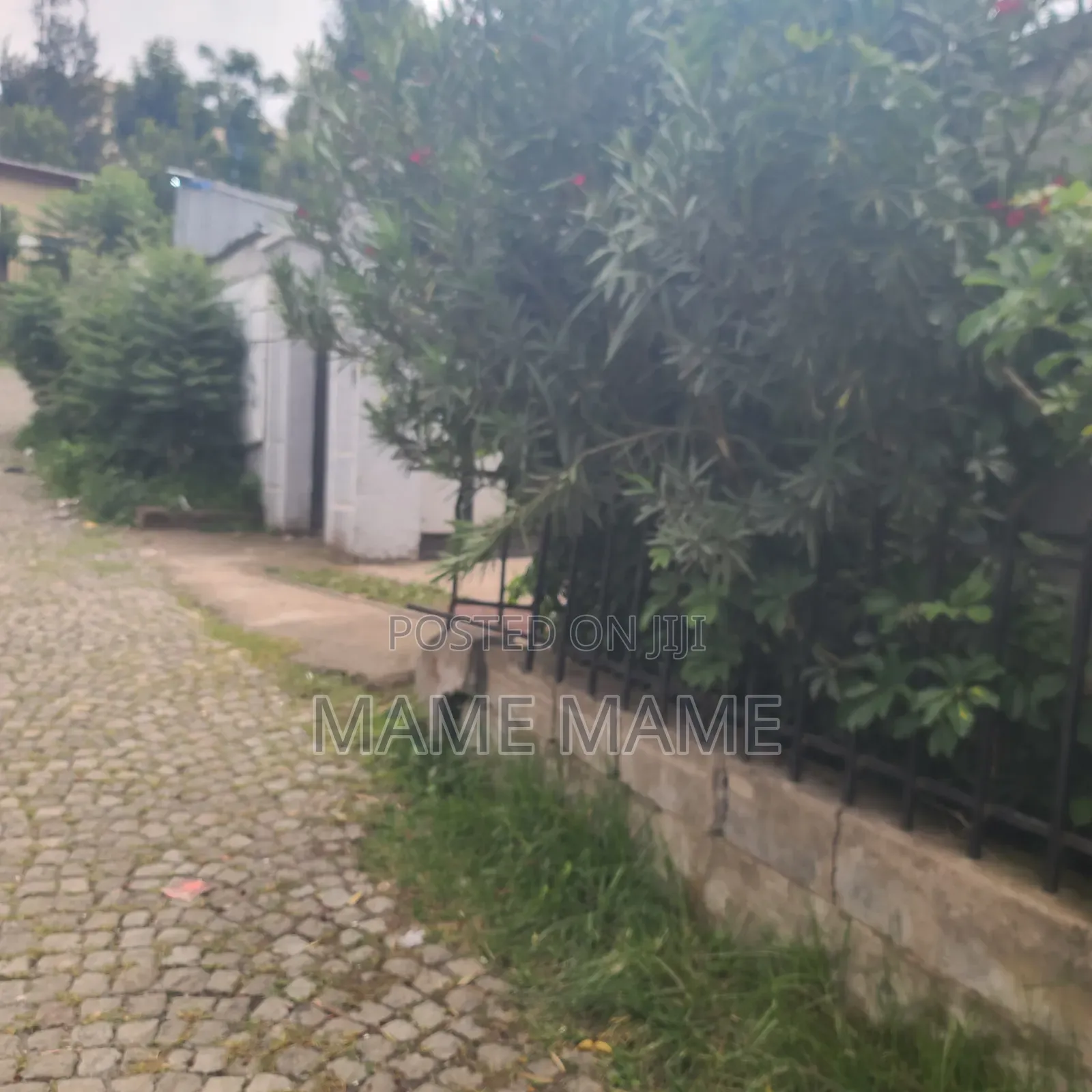 5bdrm House in Addis Abeba, Bole for sale